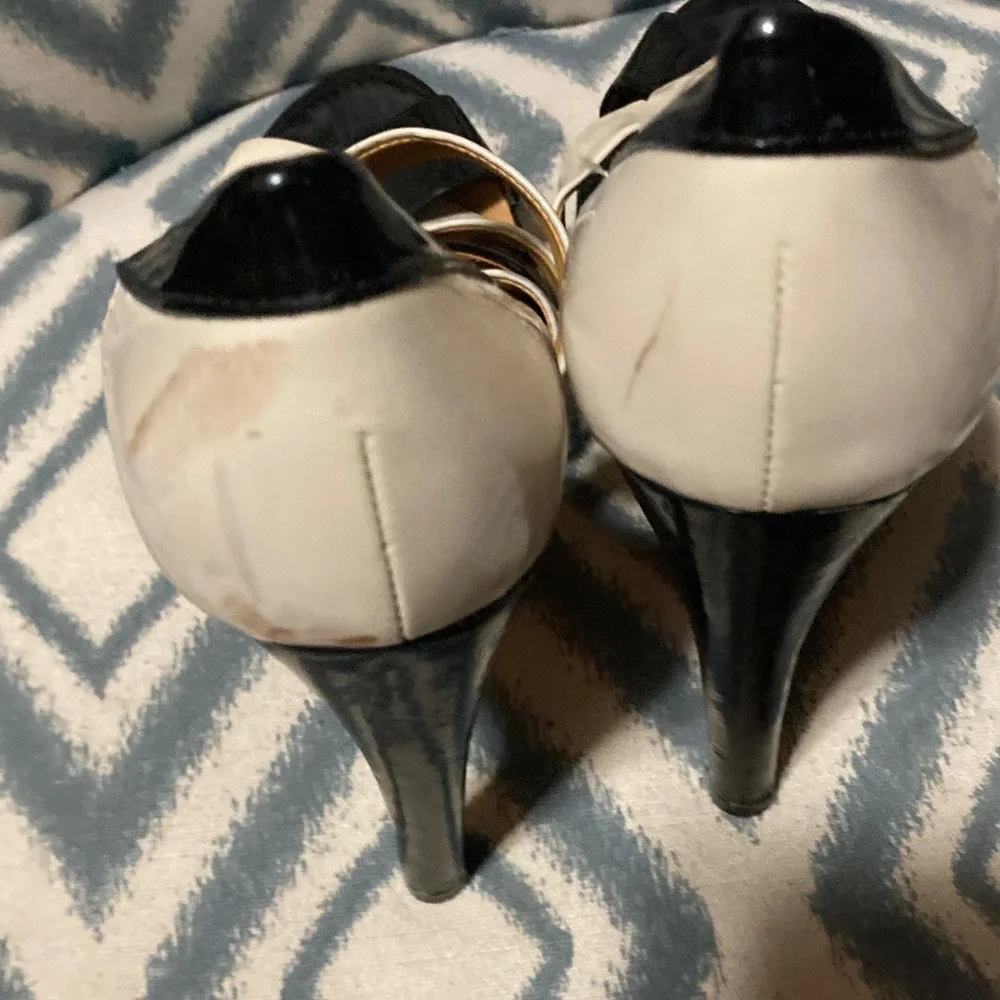 Michael‎ Kors Black and White Strappy Heels 6M